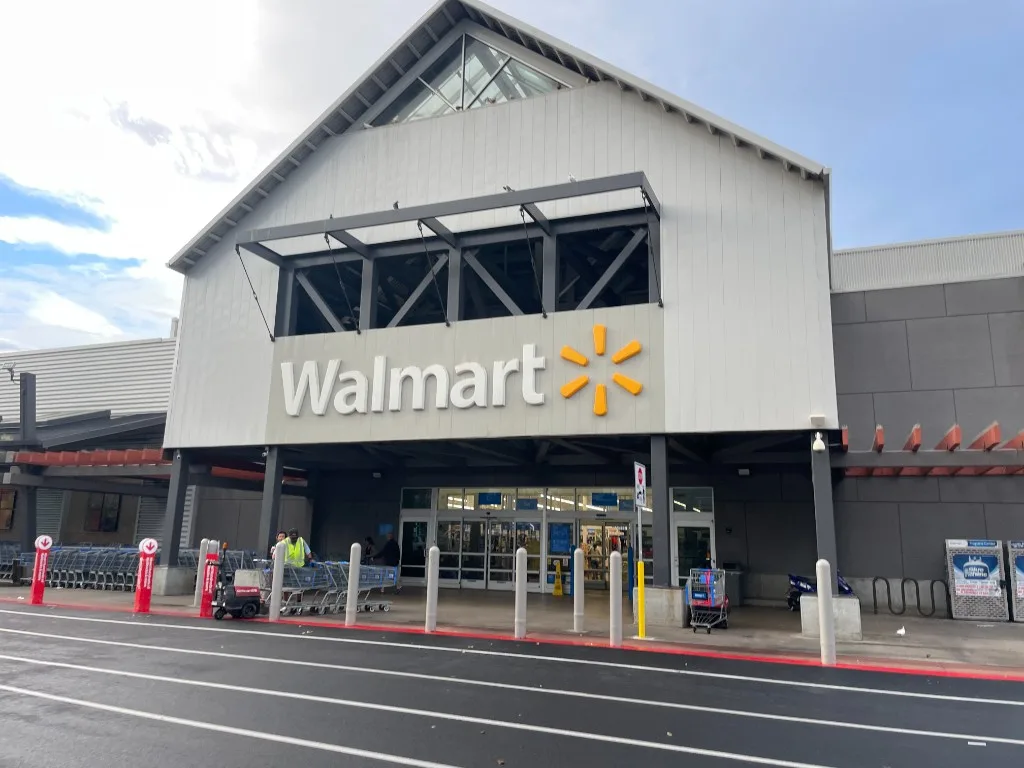 Exterior entrance of Pearl City Walmart on Kuala Street — where Clear Sight Hawaii is located